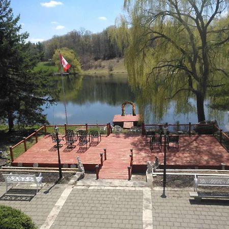 Lakeview Private Suite-Twin Or King Tottenham Экстерьер фото