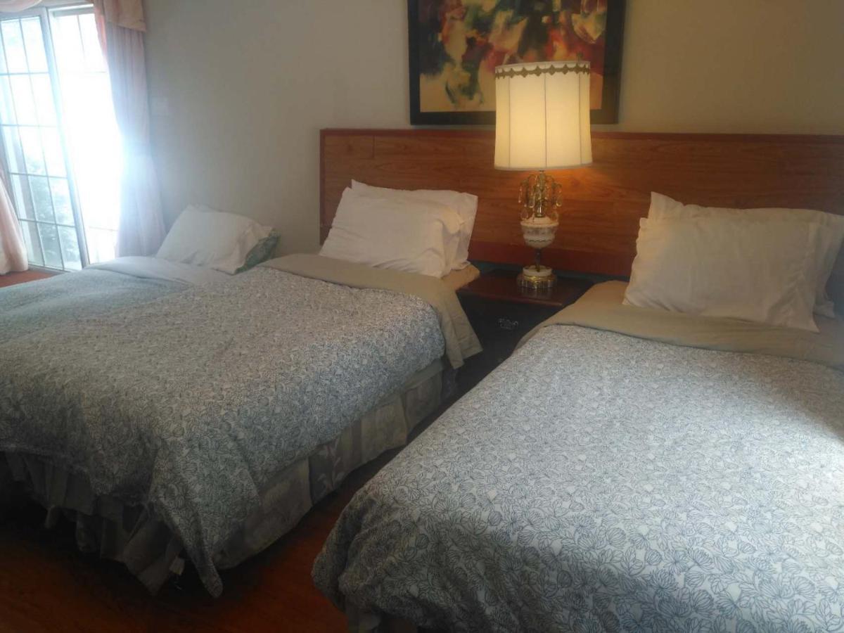 Lakeview Private Suite-Twin Or King Tottenham Экстерьер фото